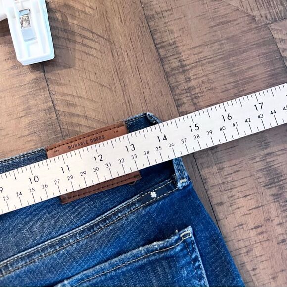 Lucky Brand Jeans Womens Medium Wash Lolita Crop Stretch Blue Denim Size 0/25 - Picture 4 of 7